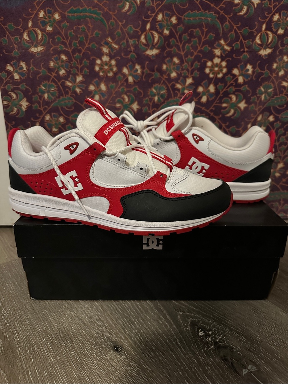 DC Kali’s Lite *Brand New* Red White Black Sz10